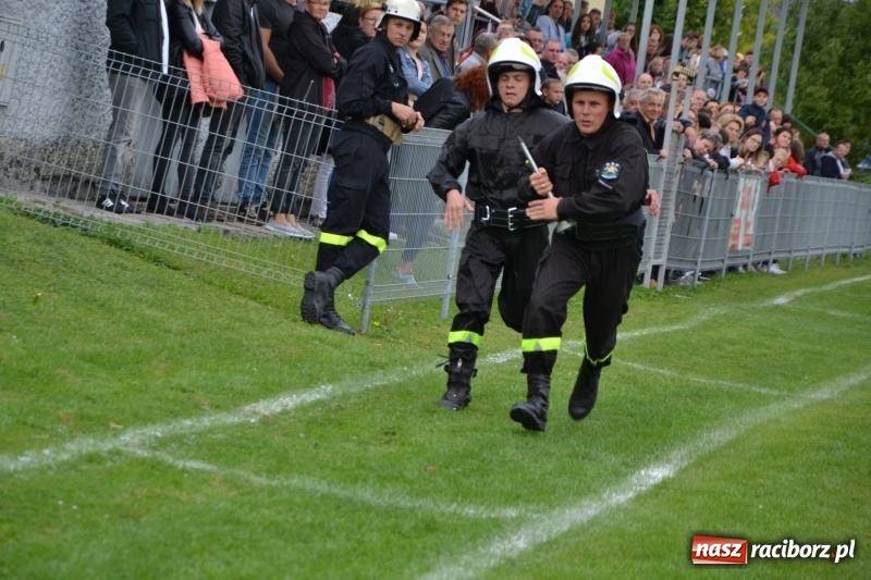 Zdjęcie w galerii na portalu naszraciborz.pl: OSP Owsiszcze z Pucharem Wójta. Gminne zawody sportowo-pożarnicze w Chałupkach  wiadomości z regionu