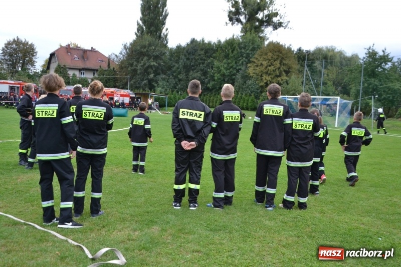 Zdjęcie w galerii na portalu naszraciborz.pl: OSP Owsiszcze z Pucharem Wójta. Gminne zawody sportowo-pożarnicze w Chałupkach  wiadomości z regionu