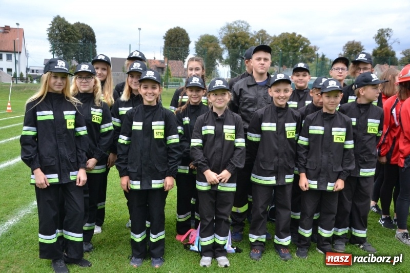 Zdjęcie w galerii na portalu naszraciborz.pl: OSP Owsiszcze z Pucharem Wójta. Gminne zawody sportowo-pożarnicze w Chałupkach  wiadomości z regionu