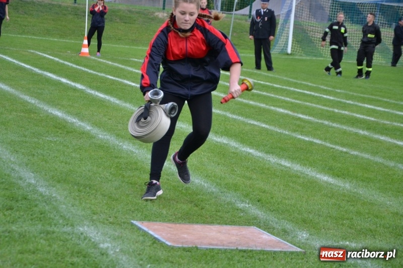 Zdjęcie w galerii na portalu naszraciborz.pl: OSP Owsiszcze z Pucharem Wójta. Gminne zawody sportowo-pożarnicze w Chałupkach  wiadomości z regionu
