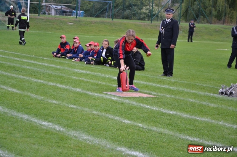 Zdjęcie w galerii na portalu naszraciborz.pl: OSP Owsiszcze z Pucharem Wójta. Gminne zawody sportowo-pożarnicze w Chałupkach  wiadomości z regionu