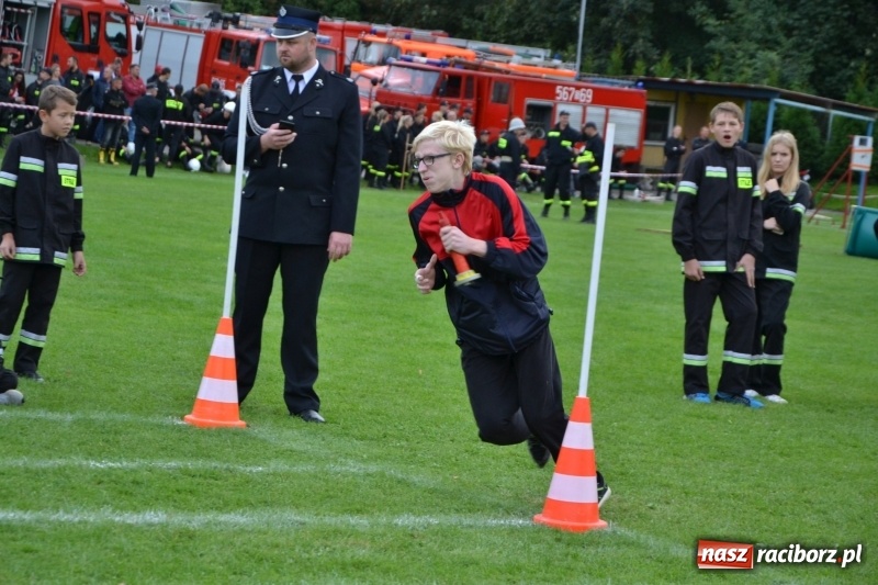Zdjęcie w galerii na portalu naszraciborz.pl: OSP Owsiszcze z Pucharem Wójta. Gminne zawody sportowo-pożarnicze w Chałupkach  wiadomości z regionu