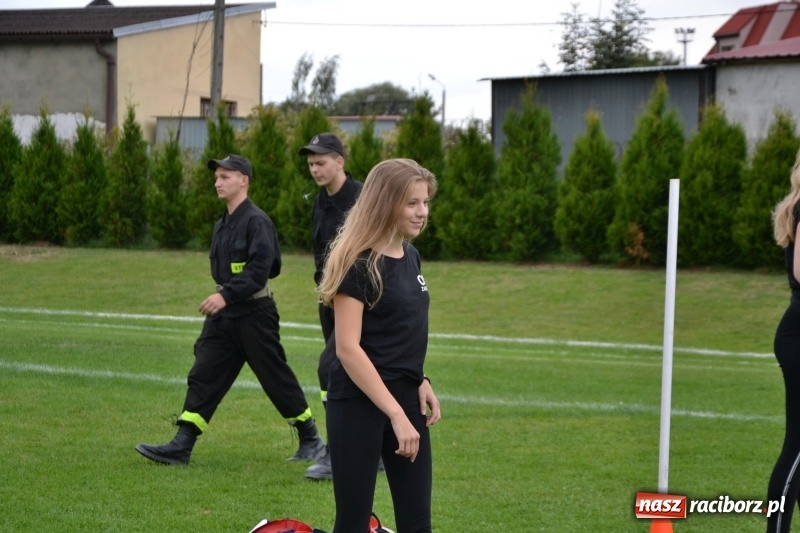 Zdjęcie w galerii na portalu naszraciborz.pl: OSP Owsiszcze z Pucharem Wójta. Gminne zawody sportowo-pożarnicze w Chałupkach  wiadomości z regionu