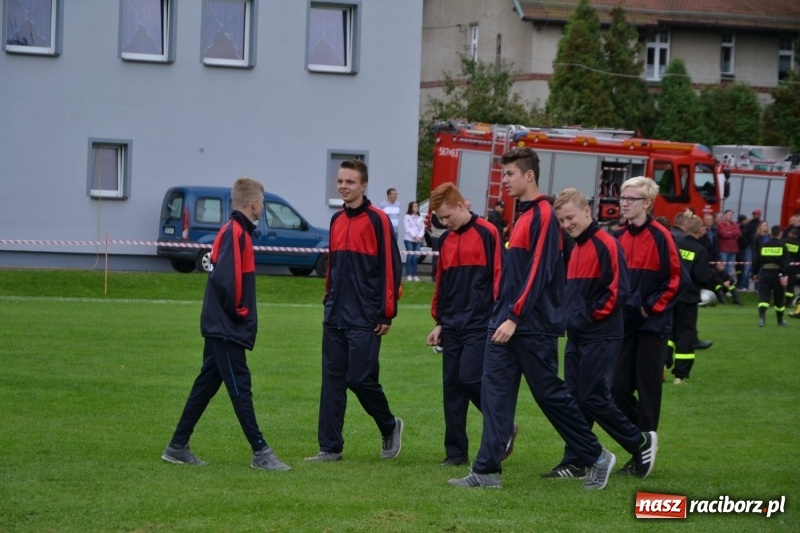 Zdjęcie w galerii na portalu naszraciborz.pl: OSP Owsiszcze z Pucharem Wójta. Gminne zawody sportowo-pożarnicze w Chałupkach  wiadomości z regionu