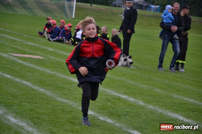 Zdjęcie w galerii na portalu naszraciborz.pl: OSP Owsiszcze z Pucharem Wójta. Gminne zawody sportowo-pożarnicze w Chałupkach  wiadomości z regionu