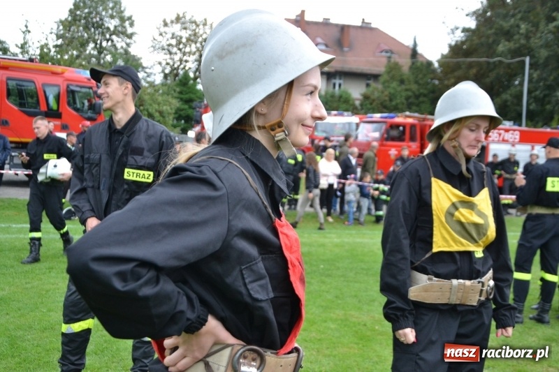 Zdjęcie w galerii na portalu naszraciborz.pl: OSP Owsiszcze z Pucharem Wójta. Gminne zawody sportowo-pożarnicze w Chałupkach  wiadomości z regionu