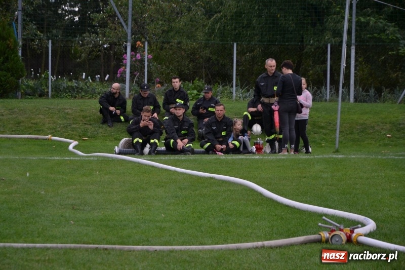 Zdjęcie w galerii na portalu naszraciborz.pl: OSP Owsiszcze z Pucharem Wójta. Gminne zawody sportowo-pożarnicze w Chałupkach  wiadomości z regionu