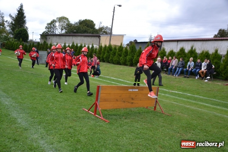 Zdjęcie w galerii na portalu naszraciborz.pl: OSP Owsiszcze z Pucharem Wójta. Gminne zawody sportowo-pożarnicze w Chałupkach  wiadomości z regionu