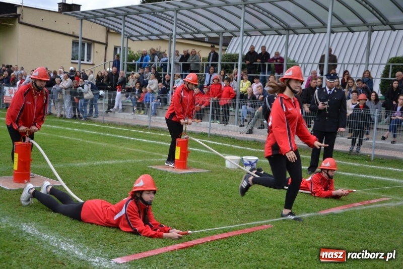 Zdjęcie w galerii na portalu naszraciborz.pl: OSP Owsiszcze z Pucharem Wójta. Gminne zawody sportowo-pożarnicze w Chałupkach  wiadomości z regionu