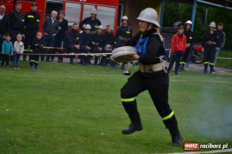 Zdjęcie w galerii na portalu naszraciborz.pl: OSP Owsiszcze z Pucharem Wójta. Gminne zawody sportowo-pożarnicze w Chałupkach  wiadomości z regionu