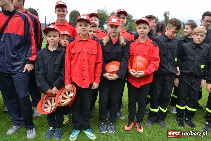Zdjęcie w galerii na portalu naszraciborz.pl: OSP Owsiszcze z Pucharem Wójta. Gminne zawody sportowo-pożarnicze w Chałupkach  wiadomości z regionu