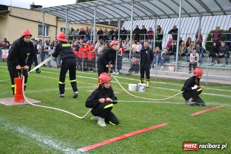 Zdjęcie w galerii na portalu naszraciborz.pl: OSP Owsiszcze z Pucharem Wójta. Gminne zawody sportowo-pożarnicze w Chałupkach  wiadomości z regionu