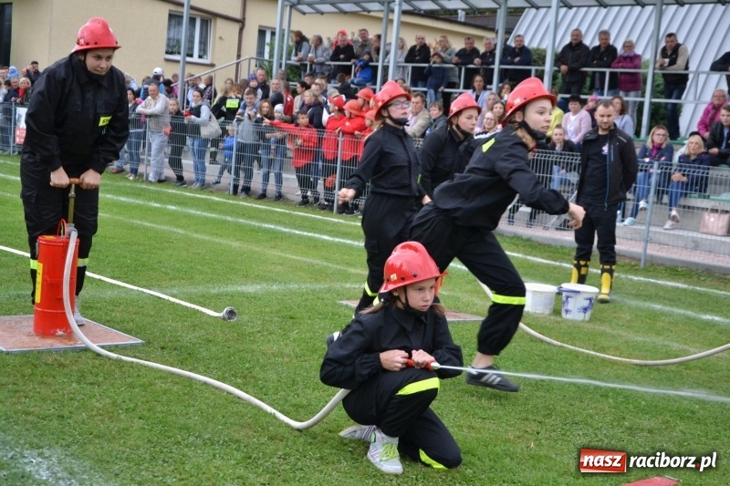 Zdjęcie w galerii na portalu naszraciborz.pl: OSP Owsiszcze z Pucharem Wójta. Gminne zawody sportowo-pożarnicze w Chałupkach  wiadomości z regionu
