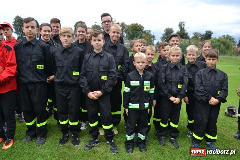 Zdjęcie w galerii na portalu naszraciborz.pl: OSP Owsiszcze z Pucharem Wójta. Gminne zawody sportowo-pożarnicze w Chałupkach  wiadomości z regionu