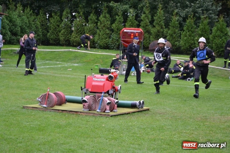 Zdjęcie w galerii na portalu naszraciborz.pl: OSP Owsiszcze z Pucharem Wójta. Gminne zawody sportowo-pożarnicze w Chałupkach  wiadomości z regionu
