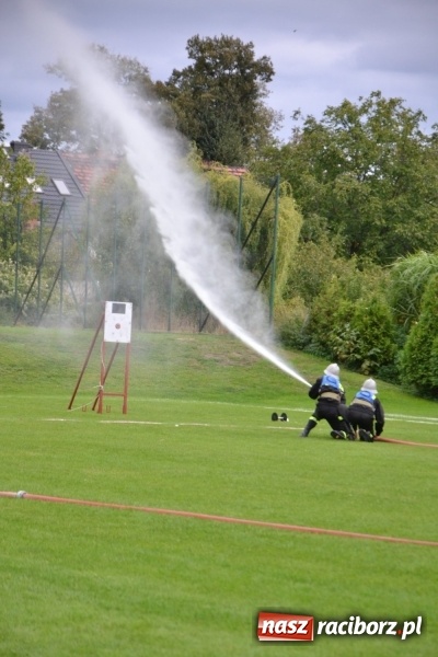 Zdjęcie w galerii na portalu naszraciborz.pl: OSP Owsiszcze z Pucharem Wójta. Gminne zawody sportowo-pożarnicze w Chałupkach  wiadomości z regionu