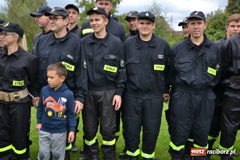 Zdjęcie w galerii na portalu naszraciborz.pl: OSP Owsiszcze z Pucharem Wójta. Gminne zawody sportowo-pożarnicze w Chałupkach  wiadomości z regionu