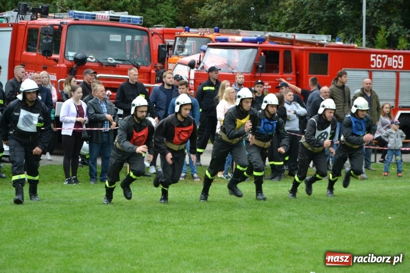 Zdjęcie w galerii na portalu naszraciborz.pl: OSP Owsiszcze z Pucharem Wójta. Gminne zawody sportowo-pożarnicze w Chałupkach  wiadomości z regionu