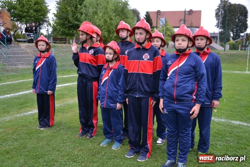 Zdjęcie w galerii na portalu naszraciborz.pl: OSP Owsiszcze z Pucharem Wójta. Gminne zawody sportowo-pożarnicze w Chałupkach  wiadomości z regionu