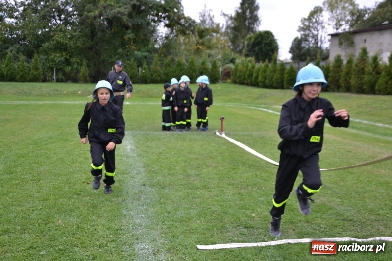 Zdjęcie w galerii na portalu naszraciborz.pl: OSP Owsiszcze z Pucharem Wójta. Gminne zawody sportowo-pożarnicze w Chałupkach  wiadomości z regionu