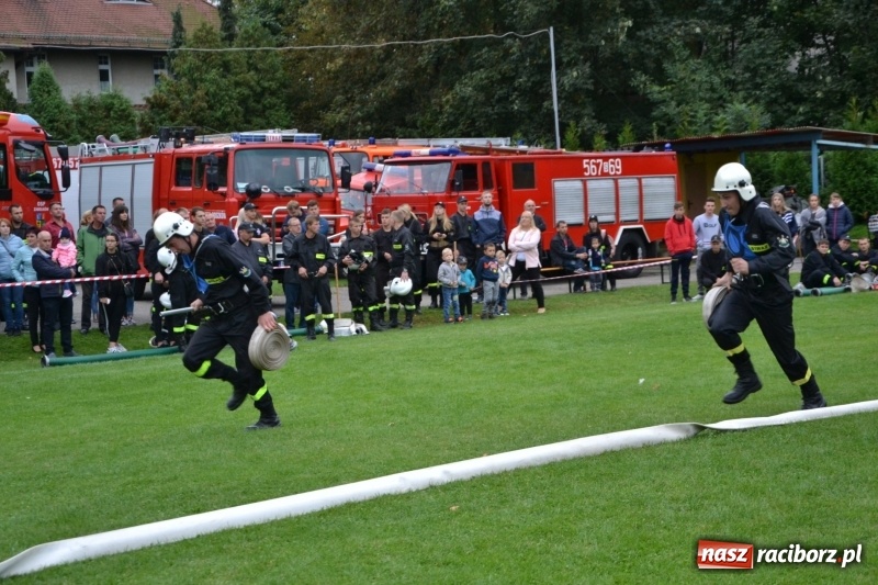 Zdjęcie w galerii na portalu naszraciborz.pl: OSP Owsiszcze z Pucharem Wójta. Gminne zawody sportowo-pożarnicze w Chałupkach  wiadomości z regionu