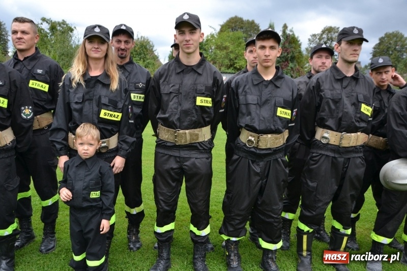 Zdjęcie w galerii na portalu naszraciborz.pl: OSP Owsiszcze z Pucharem Wójta. Gminne zawody sportowo-pożarnicze w Chałupkach  wiadomości z regionu