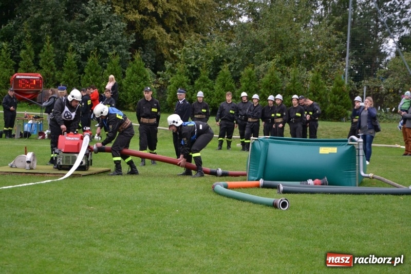 Zdjęcie w galerii na portalu naszraciborz.pl: OSP Owsiszcze z Pucharem Wójta. Gminne zawody sportowo-pożarnicze w Chałupkach  wiadomości z regionu