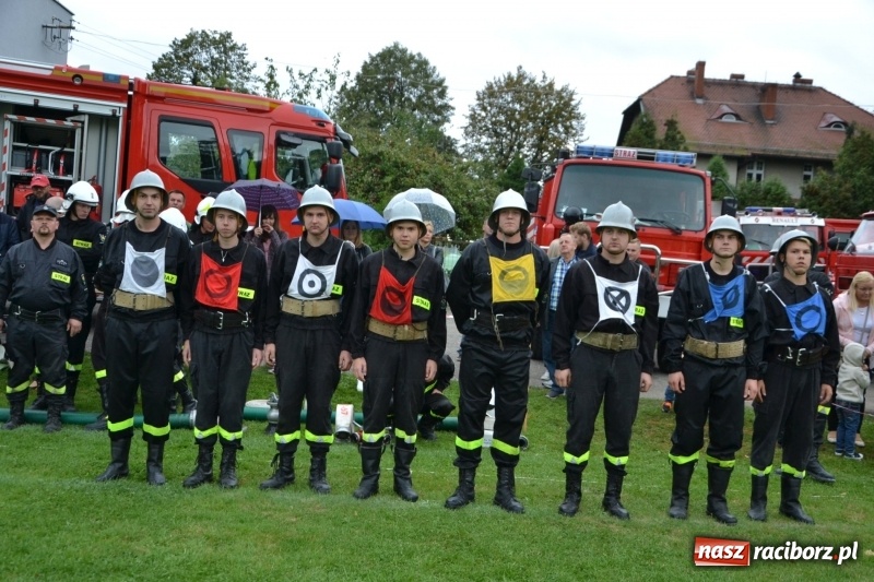 Zdjęcie w galerii na portalu naszraciborz.pl: OSP Owsiszcze z Pucharem Wójta. Gminne zawody sportowo-pożarnicze w Chałupkach  wiadomości z regionu