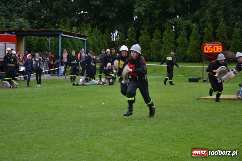 Zdjęcie w galerii na portalu naszraciborz.pl: OSP Owsiszcze z Pucharem Wójta. Gminne zawody sportowo-pożarnicze w Chałupkach  wiadomości z regionu