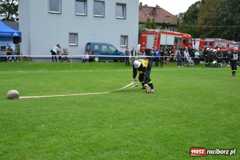 Zdjęcie w galerii na portalu naszraciborz.pl: OSP Owsiszcze z Pucharem Wójta. Gminne zawody sportowo-pożarnicze w Chałupkach  wiadomości z regionu