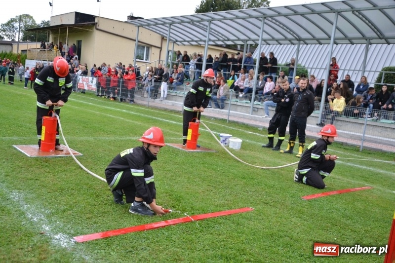 Zdjęcie w galerii na portalu naszraciborz.pl: OSP Owsiszcze z Pucharem Wójta. Gminne zawody sportowo-pożarnicze w Chałupkach  wiadomości z regionu