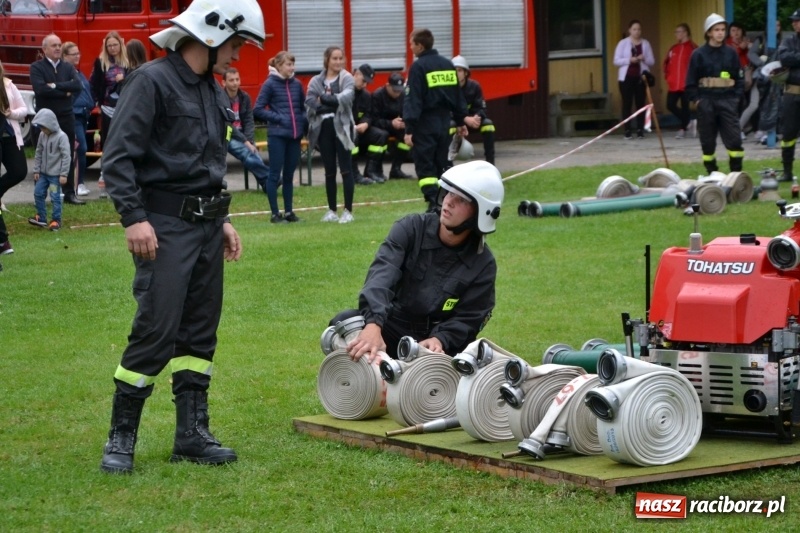 Zdjęcie w galerii na portalu naszraciborz.pl: OSP Owsiszcze z Pucharem Wójta. Gminne zawody sportowo-pożarnicze w Chałupkach  wiadomości z regionu