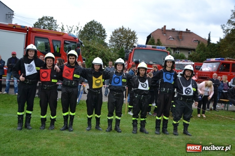 Zdjęcie w galerii na portalu naszraciborz.pl: OSP Owsiszcze z Pucharem Wójta. Gminne zawody sportowo-pożarnicze w Chałupkach  wiadomości z regionu