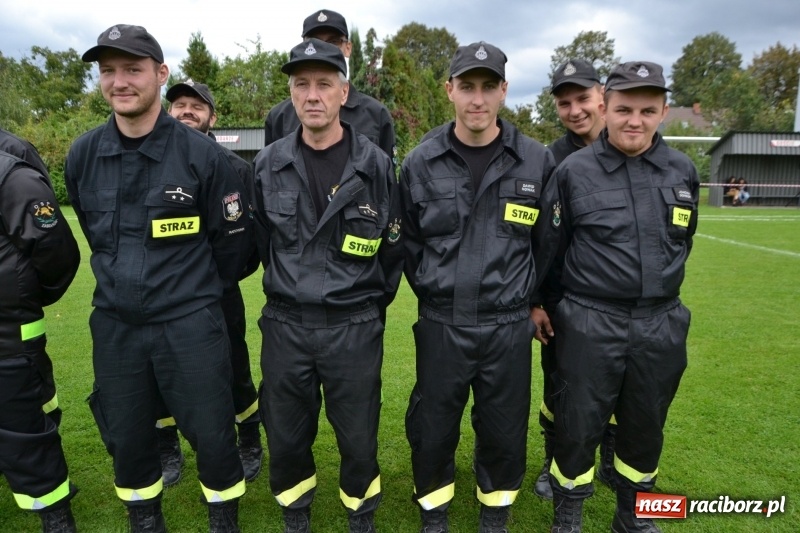 Zdjęcie w galerii na portalu naszraciborz.pl: OSP Owsiszcze z Pucharem Wójta. Gminne zawody sportowo-pożarnicze w Chałupkach  wiadomości z regionu