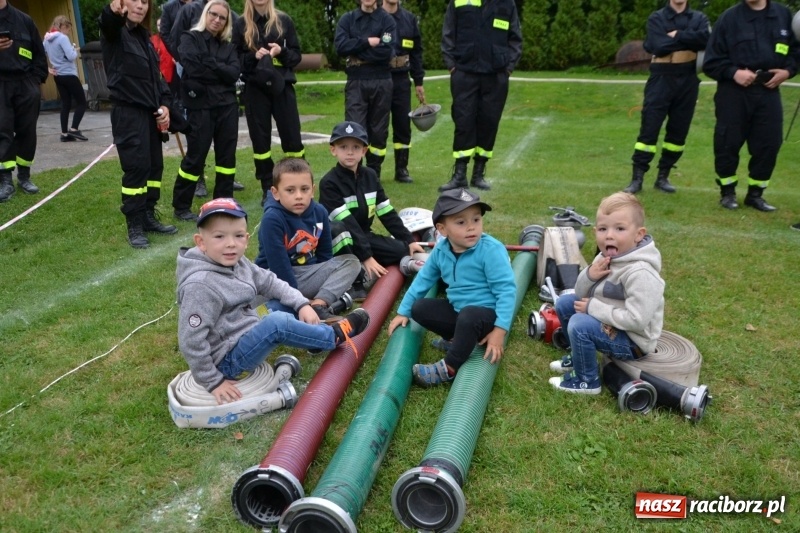 Zdjęcie w galerii na portalu naszraciborz.pl: OSP Owsiszcze z Pucharem Wójta. Gminne zawody sportowo-pożarnicze w Chałupkach  wiadomości z regionu