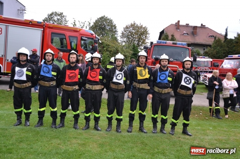 Zdjęcie w galerii na portalu naszraciborz.pl: OSP Owsiszcze z Pucharem Wójta. Gminne zawody sportowo-pożarnicze w Chałupkach  wiadomości z regionu