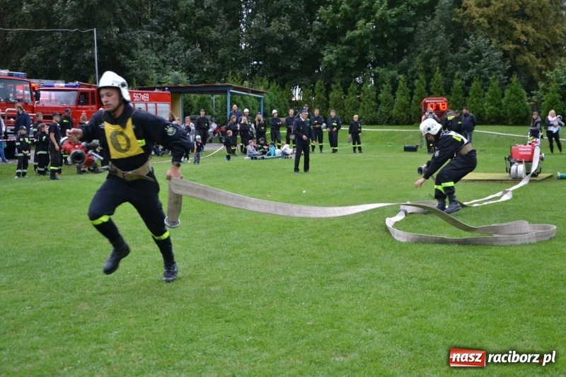 Zdjęcie w galerii na portalu naszraciborz.pl: OSP Owsiszcze z Pucharem Wójta. Gminne zawody sportowo-pożarnicze w Chałupkach  wiadomości z regionu