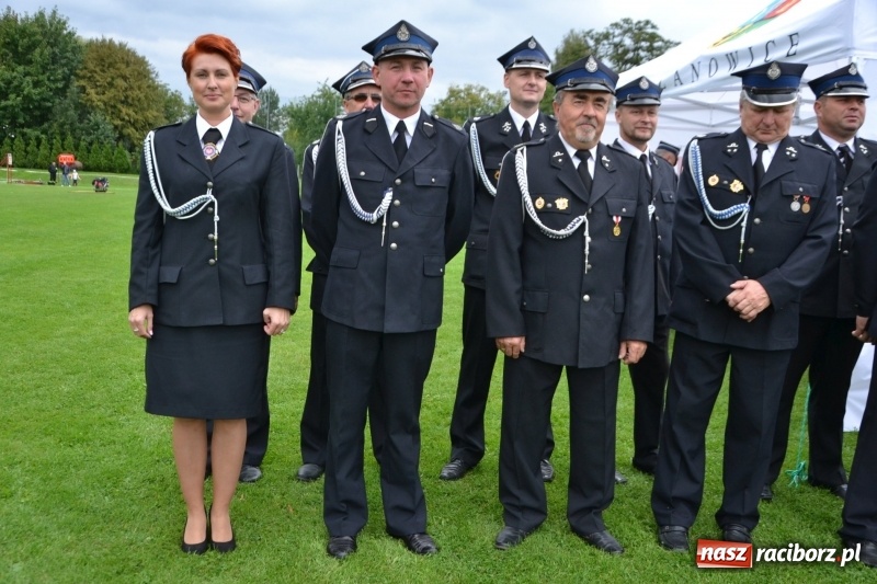 Zdjęcie w galerii na portalu naszraciborz.pl: OSP Owsiszcze z Pucharem Wójta. Gminne zawody sportowo-pożarnicze w Chałupkach  wiadomości z regionu