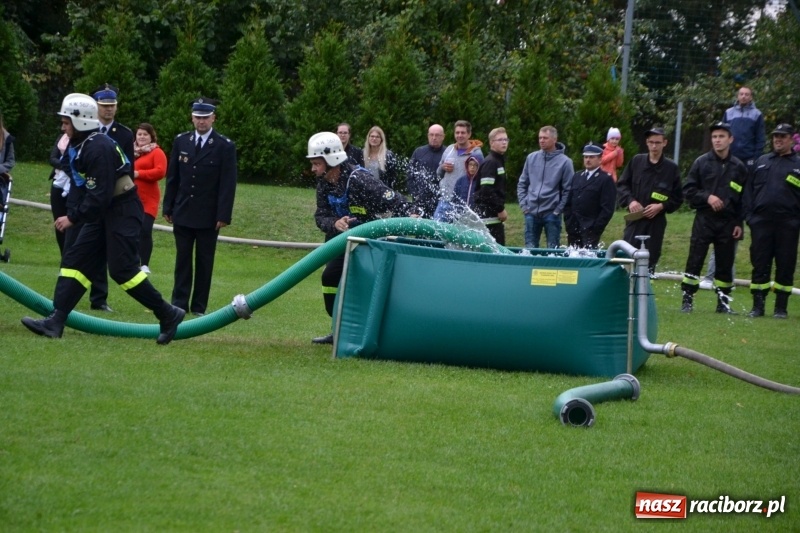 Zdjęcie w galerii na portalu naszraciborz.pl: OSP Owsiszcze z Pucharem Wójta. Gminne zawody sportowo-pożarnicze w Chałupkach  wiadomości z regionu