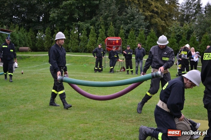 Zdjęcie w galerii na portalu naszraciborz.pl: OSP Owsiszcze z Pucharem Wójta. Gminne zawody sportowo-pożarnicze w Chałupkach  wiadomości z regionu