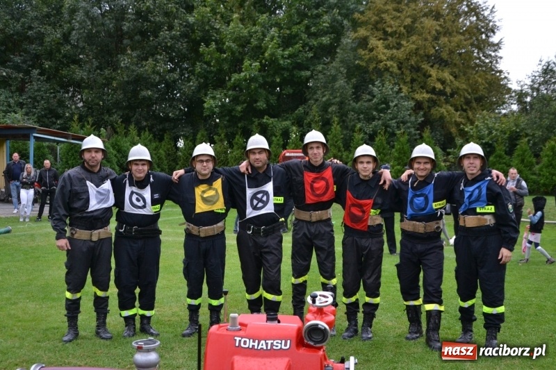 Zdjęcie w galerii na portalu naszraciborz.pl: OSP Owsiszcze z Pucharem Wójta. Gminne zawody sportowo-pożarnicze w Chałupkach  wiadomości z regionu