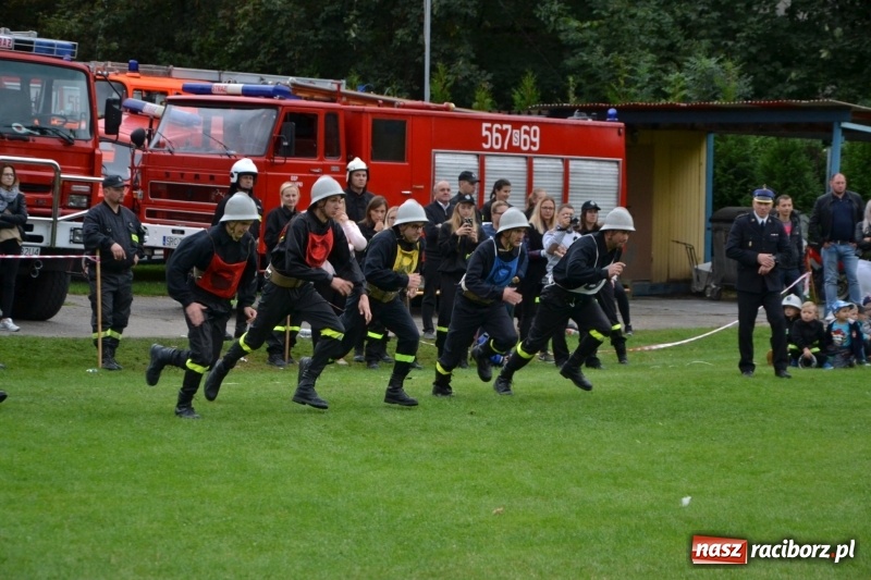 Zdjęcie w galerii na portalu naszraciborz.pl: OSP Owsiszcze z Pucharem Wójta. Gminne zawody sportowo-pożarnicze w Chałupkach  wiadomości z regionu
