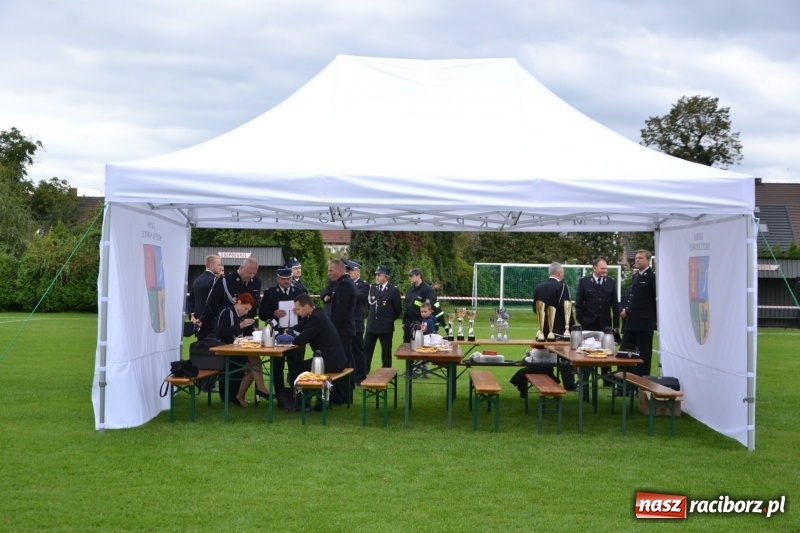 Zdjęcie w galerii na portalu naszraciborz.pl: OSP Owsiszcze z Pucharem Wójta. Gminne zawody sportowo-pożarnicze w Chałupkach  wiadomości z regionu