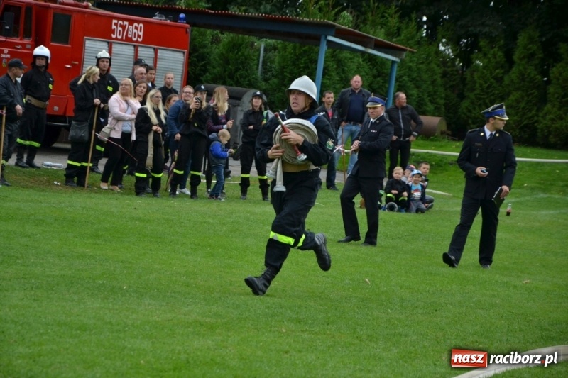 Zdjęcie w galerii na portalu naszraciborz.pl: OSP Owsiszcze z Pucharem Wójta. Gminne zawody sportowo-pożarnicze w Chałupkach  wiadomości z regionu