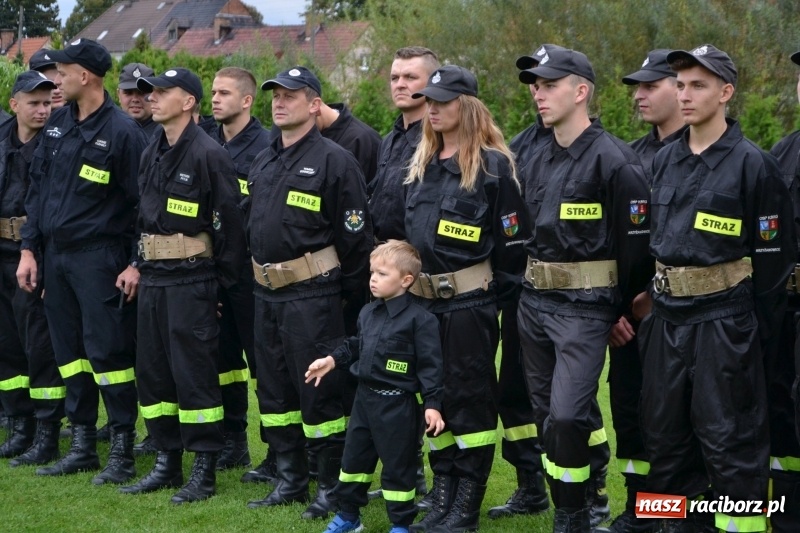 Zdjęcie w galerii na portalu naszraciborz.pl: OSP Owsiszcze z Pucharem Wójta. Gminne zawody sportowo-pożarnicze w Chałupkach  wiadomości z regionu