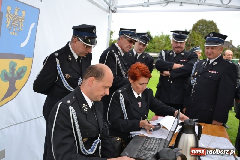 Zdjęcie w galerii na portalu naszraciborz.pl: OSP Owsiszcze z Pucharem Wójta. Gminne zawody sportowo-pożarnicze w Chałupkach  wiadomości z regionu