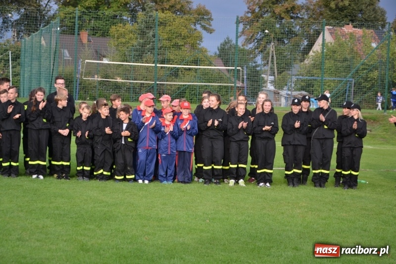 Zdjęcie w galerii na portalu naszraciborz.pl: OSP Owsiszcze z Pucharem Wójta. Gminne zawody sportowo-pożarnicze w Chałupkach  wiadomości z regionu