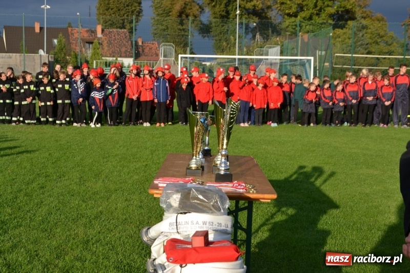 Zdjęcie w galerii na portalu naszraciborz.pl: OSP Owsiszcze z Pucharem Wójta. Gminne zawody sportowo-pożarnicze w Chałupkach  wiadomości z regionu