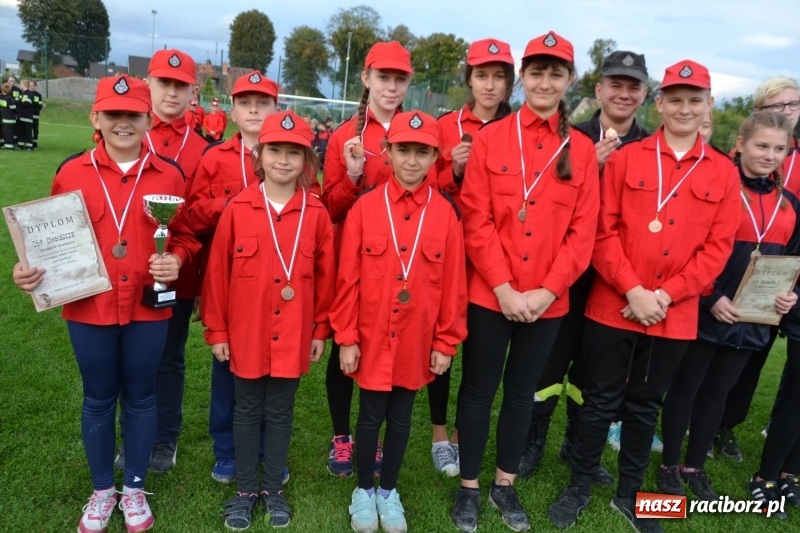 Zdjęcie w galerii na portalu naszraciborz.pl: OSP Owsiszcze z Pucharem Wójta. Gminne zawody sportowo-pożarnicze w Chałupkach  wiadomości z regionu