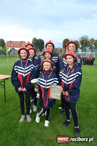 Zdjęcie w galerii na portalu naszraciborz.pl: OSP Owsiszcze z Pucharem Wójta. Gminne zawody sportowo-pożarnicze w Chałupkach  wiadomości z regionu